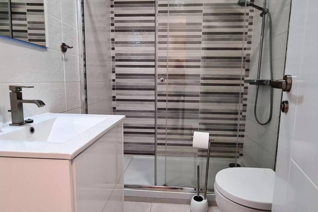 Apartamento Lujoso Y Moderno Vistas Panoramicas Al Mar Marbella Exteriör bild